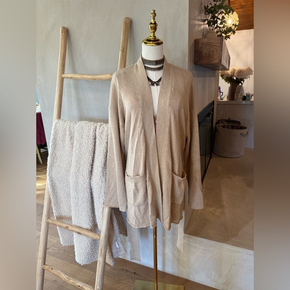 One Grey Day 🌸RARE 🌸Belted Cardigan - Picture 6 of 8